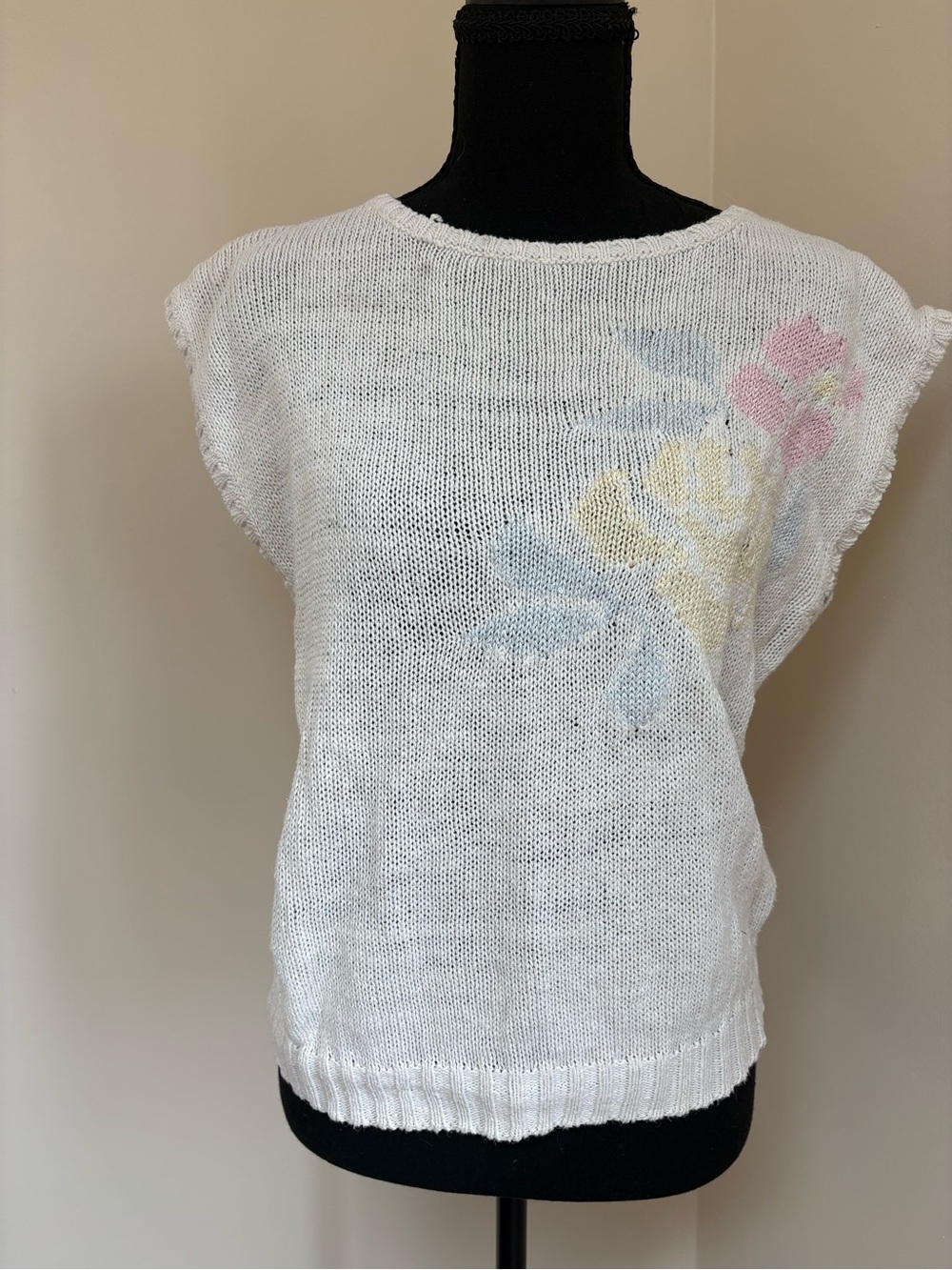 Lightweight White Knit Floral Sweater Shell